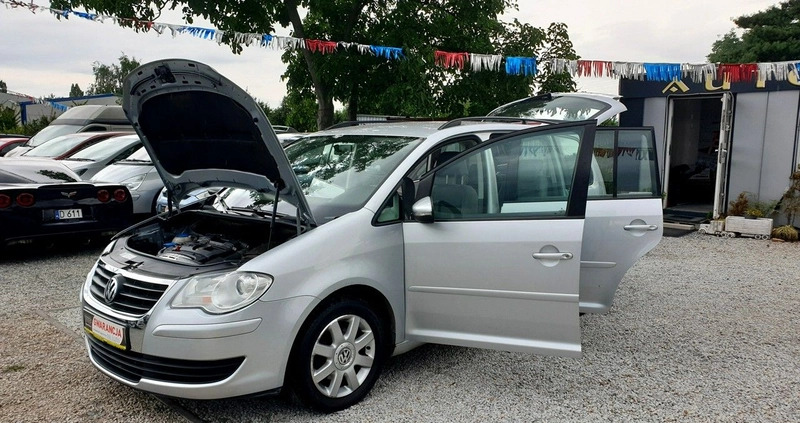 Volkswagen Touran cena 12900 przebieg: 274000, rok produkcji 2010 z Prudnik małe 529